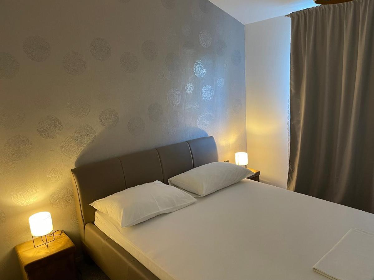 Apartmani Bm Biograd Na Moru Exterior photo